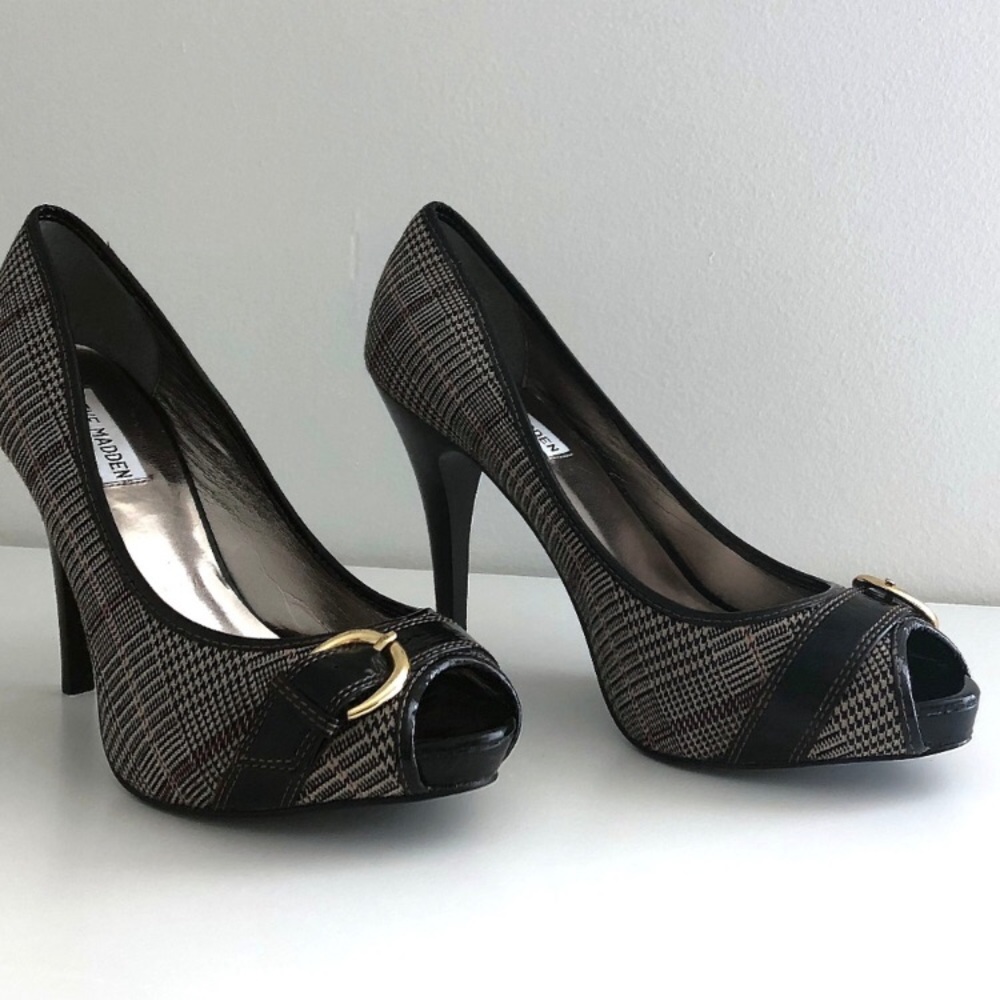 NWOT Steve Madden Lezlie Plaid Peep Toe Pump Heel